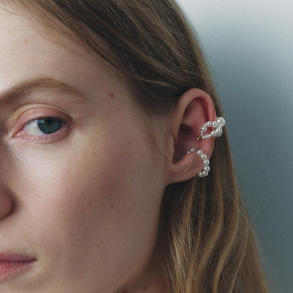 ZARA Pack of Pearl Earcuffs - Picture 4 of 14